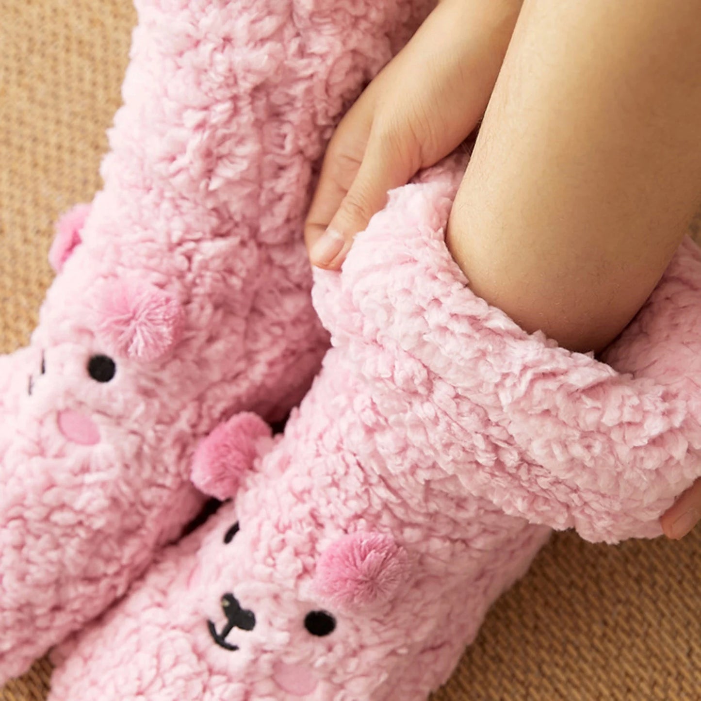 BearWool™ Fluffy Teddy Slipper Socks – Unmatched Warmth & Adorable Comfort!