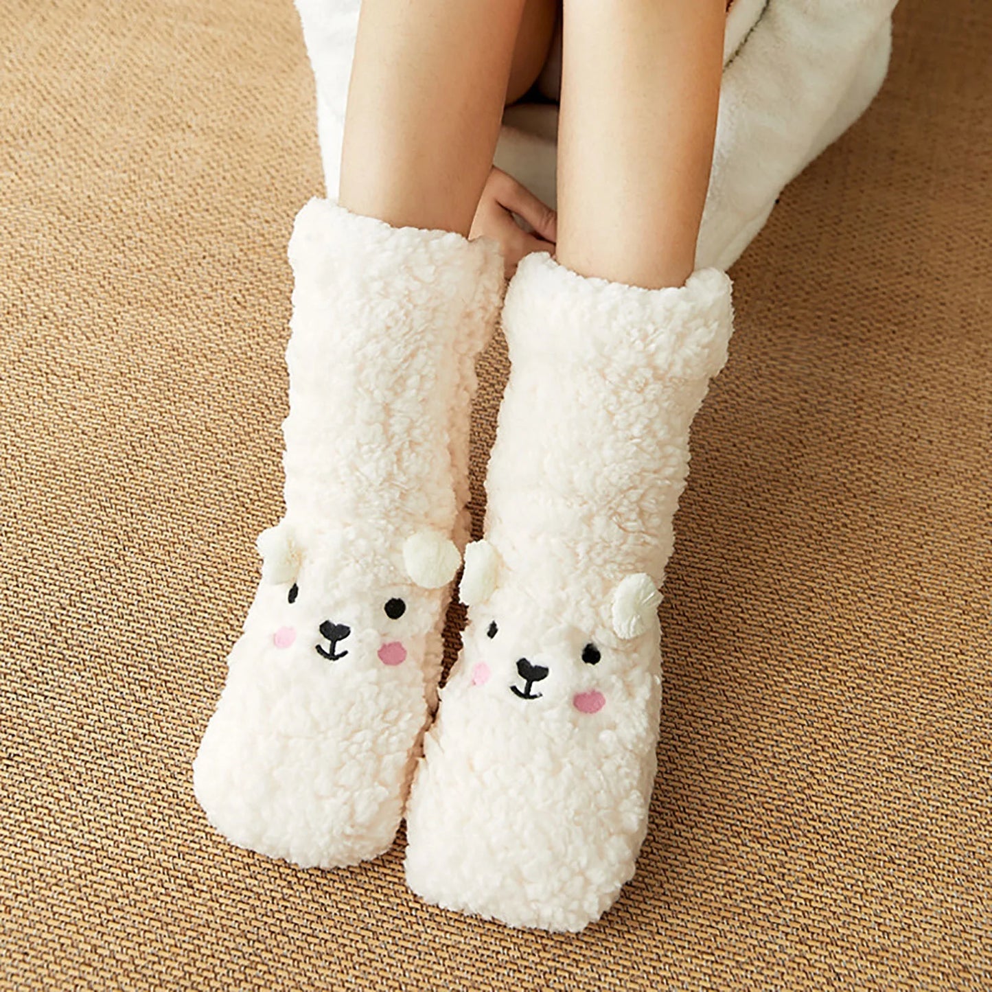 BearWool™ Fluffy Teddy Slipper Socks – Unmatched Warmth & Adorable Comfort!